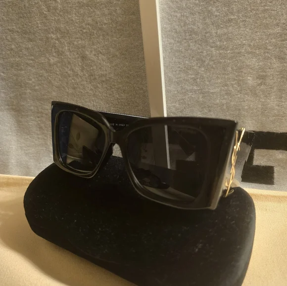 YSL Cat-Eye Women's Sunglasses - Picture 8 of 9